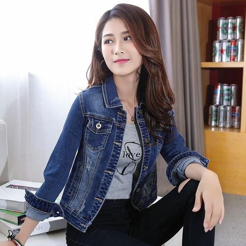 在线视频牛仔外套女,女生演绎不羁魅力